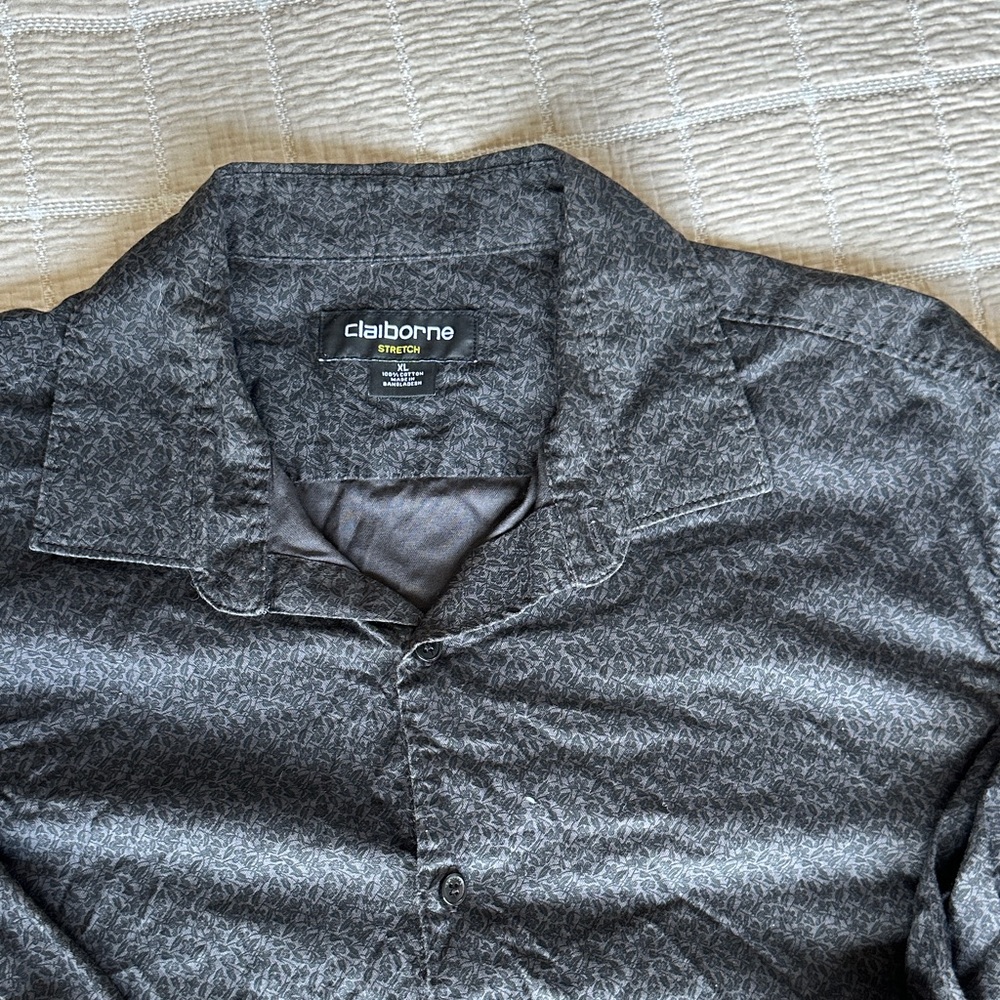 Claiborne Y2K Men's micro floral Patterned Gray Shirt